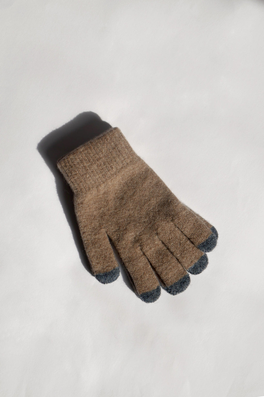3D-Printed Touch-Screen Gloves - Beige