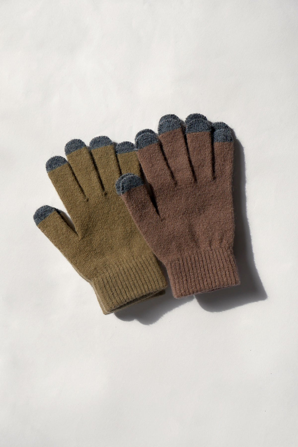3D-Printed Touch-Screen Gloves - Brown